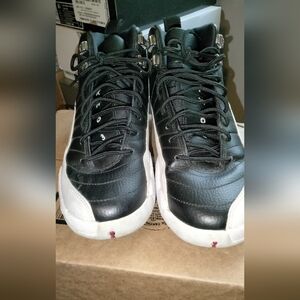 Jordan Black and White Sneakers Classic Design